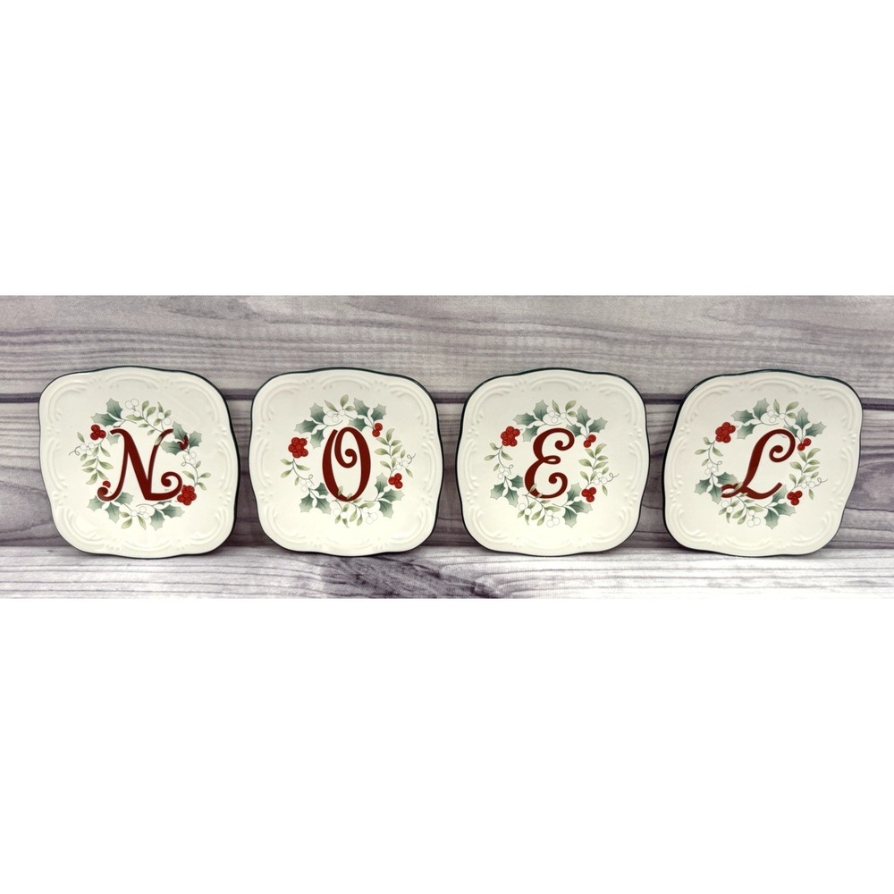 SET OF 4 PFALTZGRAFF WINTERBERRY 5" APPETIZER PLATES - NOEL - HOLLY AND BERRIES
